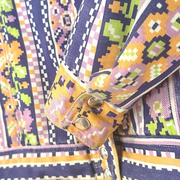 Vintage 70's Reversible Bright Orange and Purple Floral Print Jean Jacket Large - Picture 8 of 10